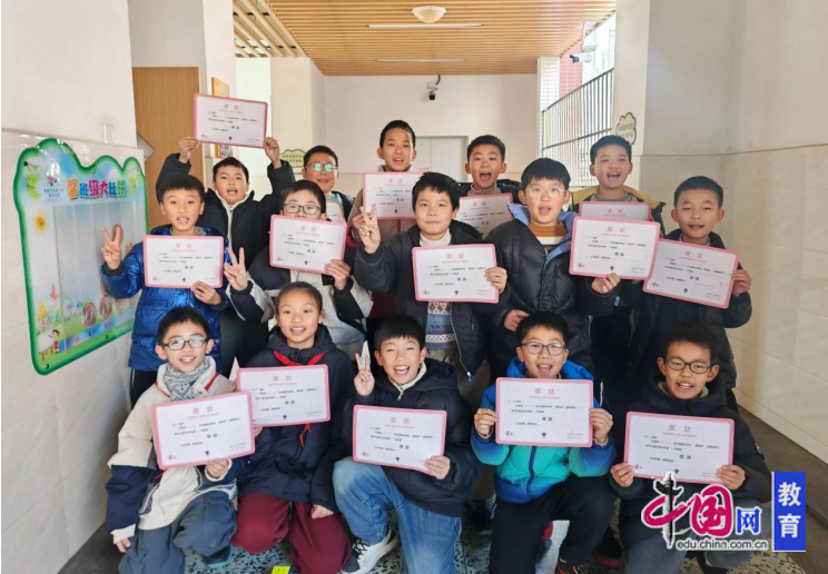 点燃思维的火花 成都市双林小学御风分校举行数学益智游戏比赛(图3)