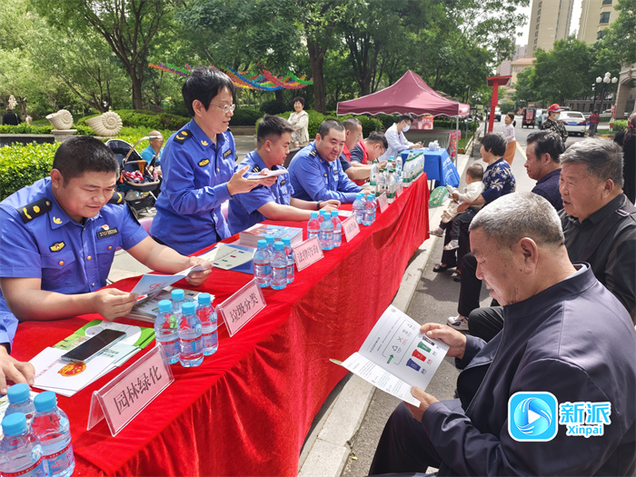 潍坊市开展城市节水清瓶行动暨“城管铁军为民管城”集中宣传活动(图3)