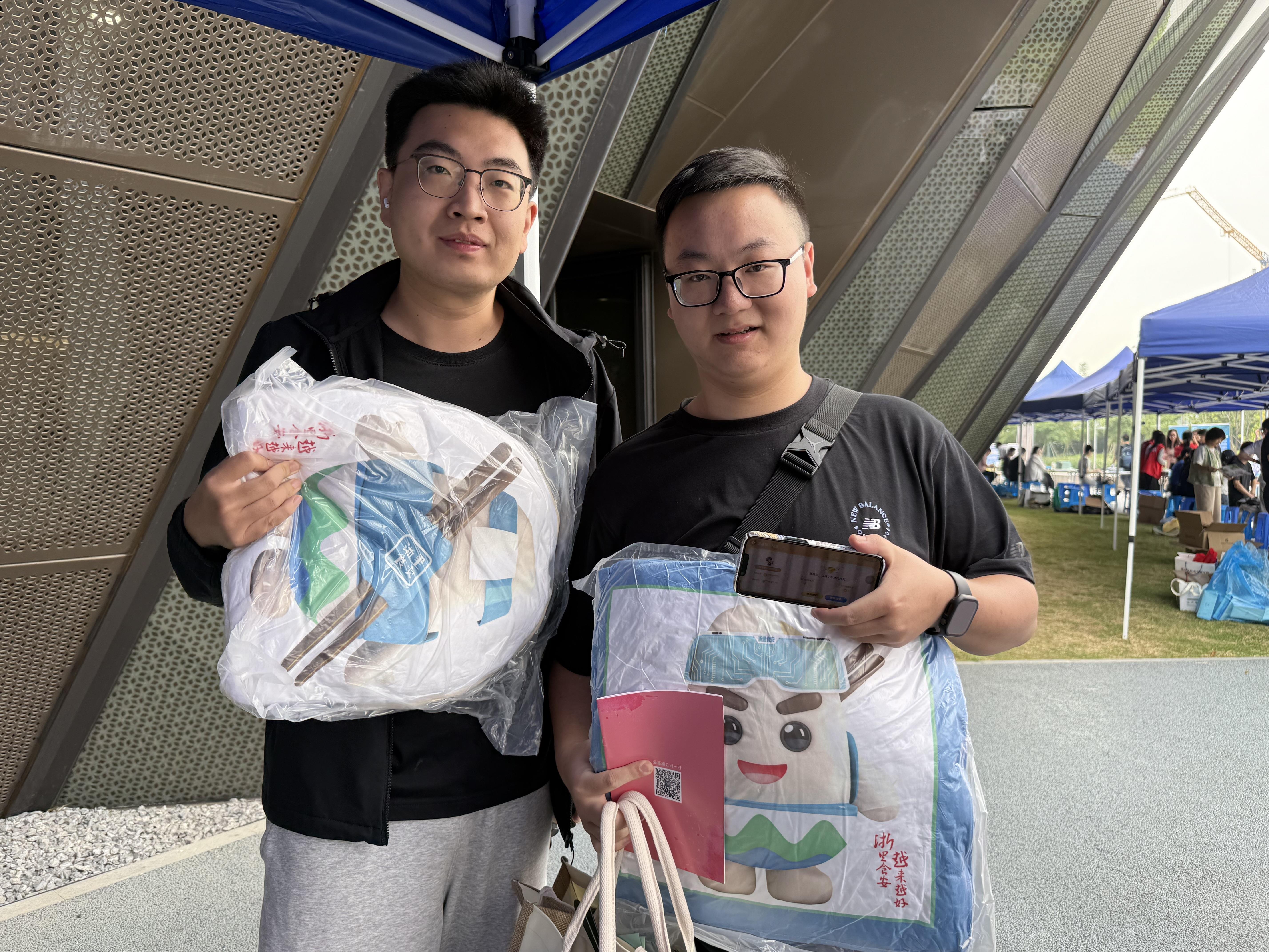 浙江绍兴：趣味互动普及食安知识(图1)