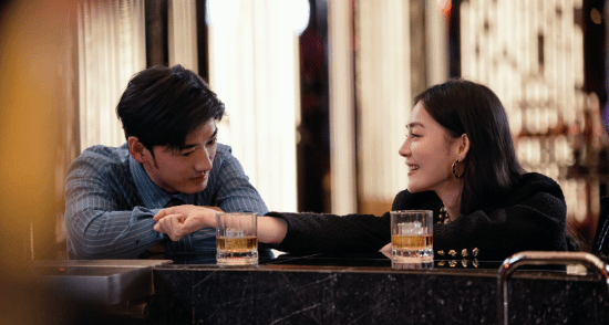 《捞女游戏》新增大量差评：单日好评率暴跌至53%(图1)