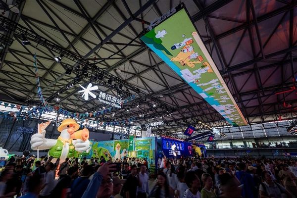 ChinaJoy2025开幕 腾讯游戏携17款产品亮相“COOL鹅夏日营地”(图2)