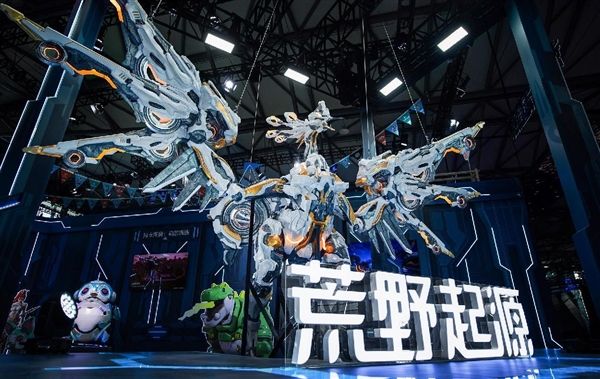 ChinaJoy2025开幕 腾讯游戏携17款产品亮相“COOL鹅夏日营地”(图7)