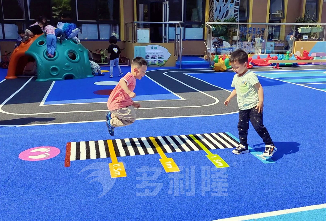 Genie 3震撼游戏圈：一句话就能生成可互动世界！未来游戏人还能做什么？(图1)