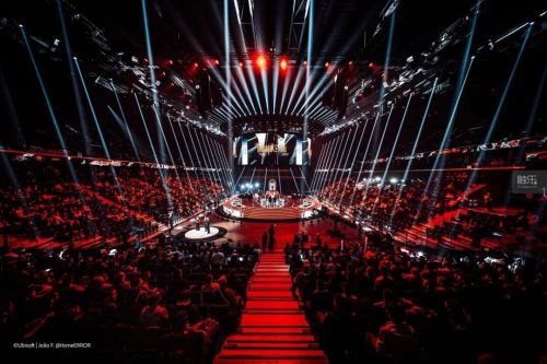 一款被中国玩家等了10年的游戏决定让电竞先走一步(图12)