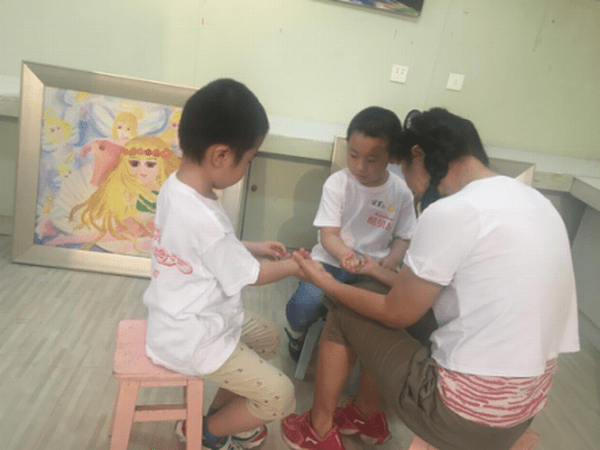 揭秘孤独症康复训练机构：家长必知的选择指南(图1)