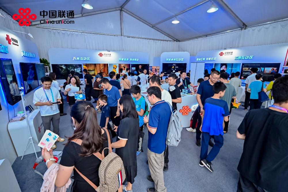 山西太原文博场馆接待游客近百万人次(图1)